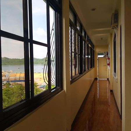 Divine Castle Travelers Inn Coron Exteriör bild