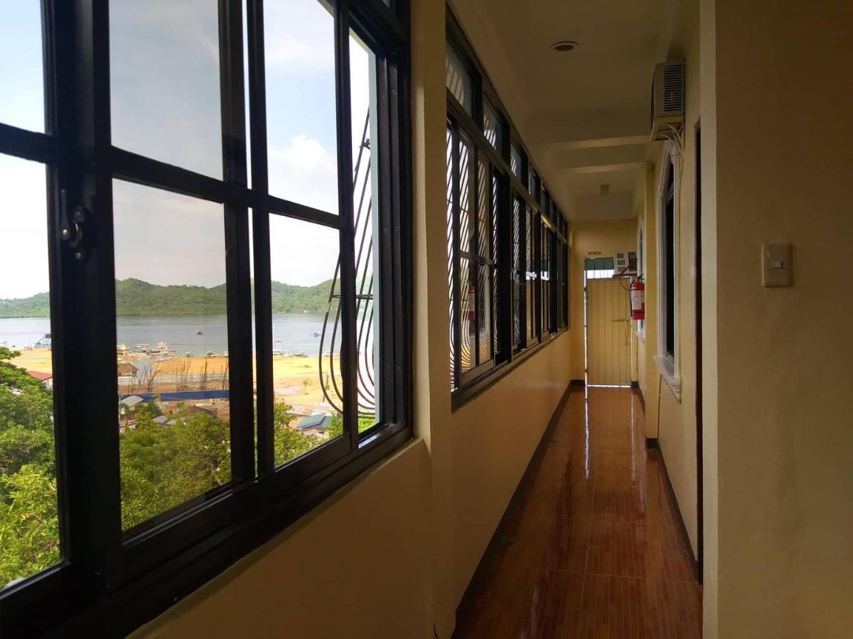 Divine Castle Travelers Inn Coron Exteriör bild