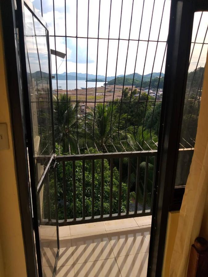 Divine Castle Travelers Inn Coron Exteriör bild