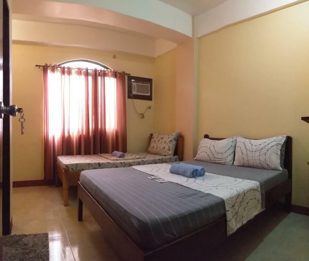 Divine Castle Travelers Inn Coron Exteriör bild