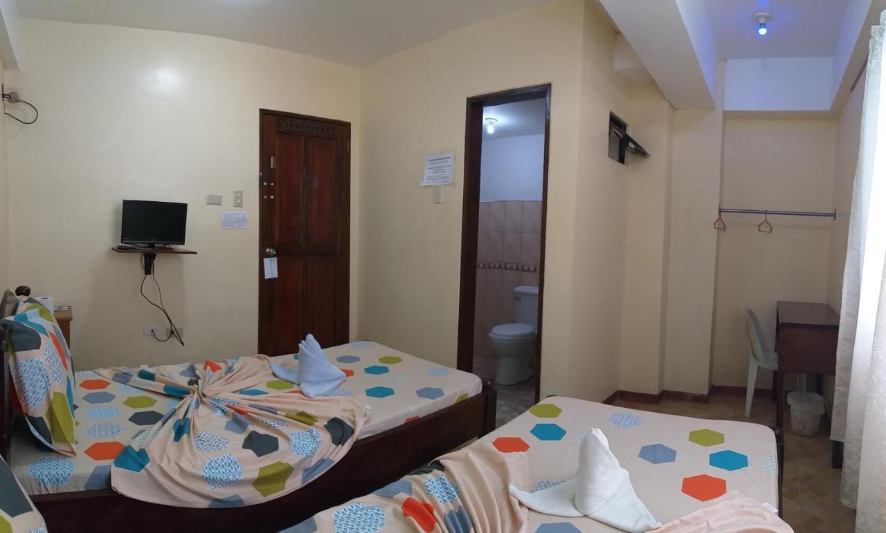 Divine Castle Travelers Inn Coron Exteriör bild